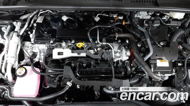 Toyota Prius 2024 — photo 6