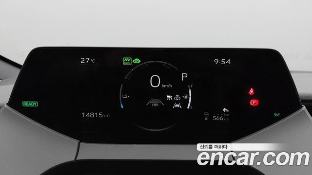 Toyota Prius 2024 — photo 8