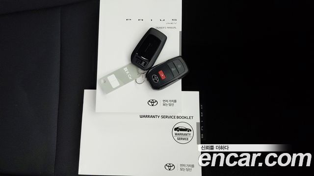 Toyota Prius 2024 — photo 18