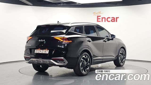 Kia Sportage 2023 — photo 2