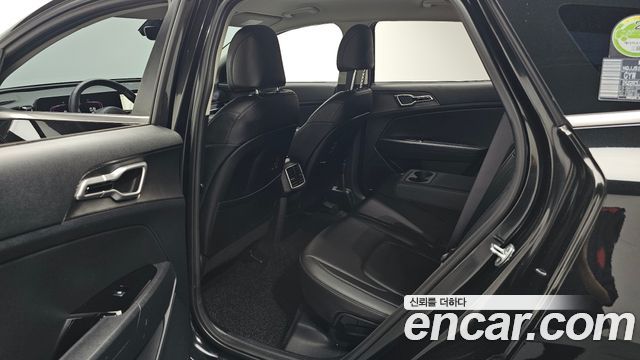 Kia Sportage 2023 — photo 18
