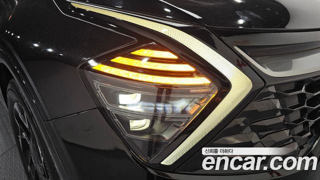 Kia Sportage 2023 — photo 8