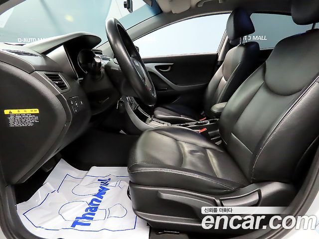 Hyundai AVANTE 2013 — photo 6