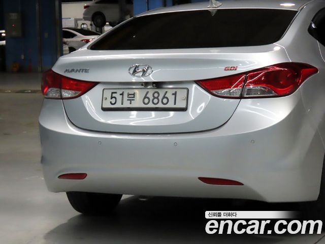 Hyundai AVANTE 2013 — photo 17