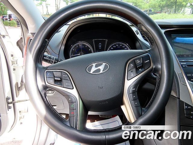 Hyundai Grandeur 2013 — photo 8