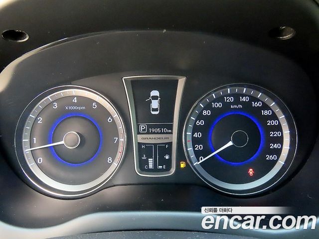 Hyundai Grandeur 2013 — photo 9