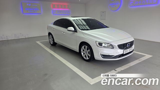 Volvo S60 2016 — photo 2