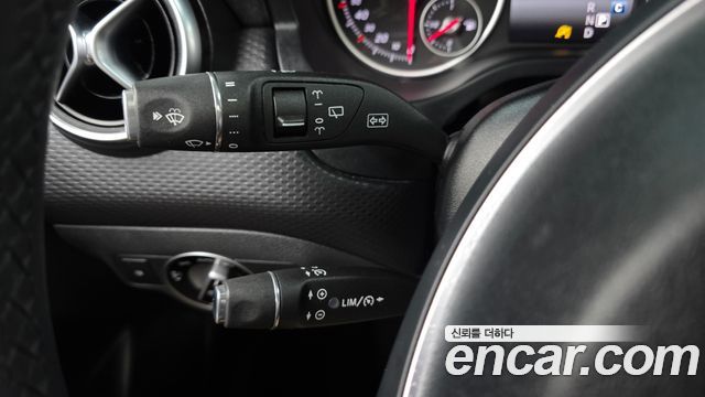 Mercedes-Benz A-Class 2017 — photo 19
