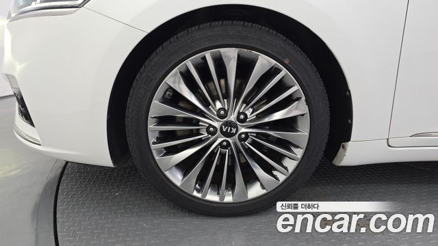 Kia K7 2019 — photo 5