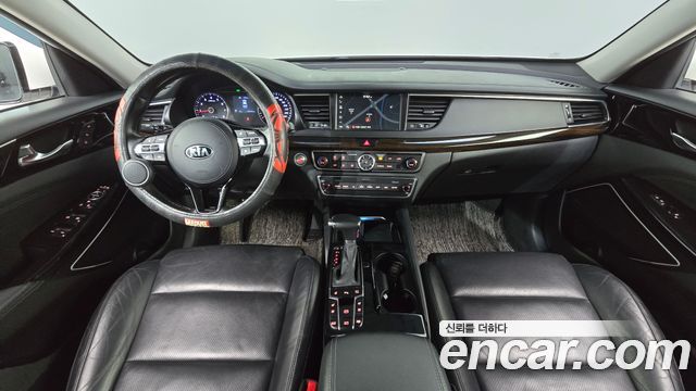 Kia K7 2019 — photo 10