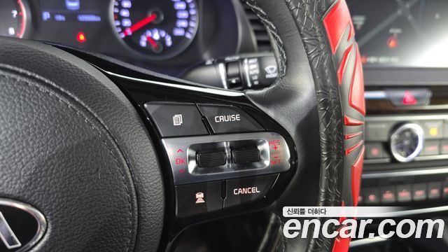 Kia K7 2019 — photo 22