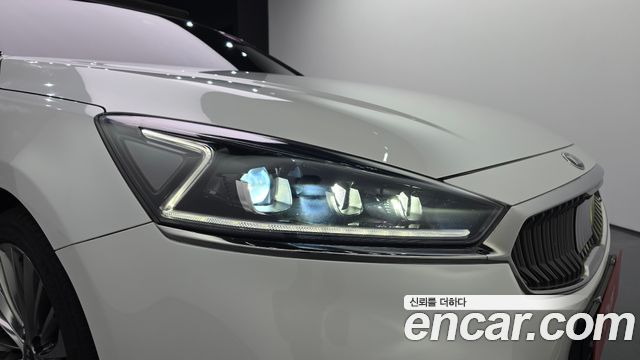 Kia K7 2019 — photo 8