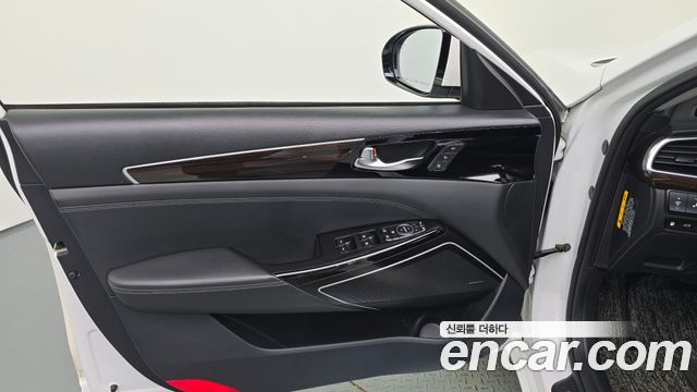 Kia K7 2019 — photo 14