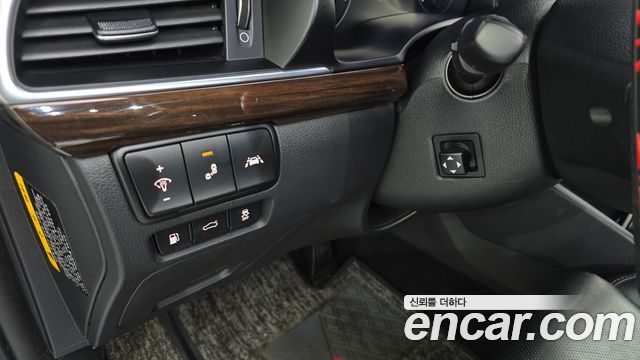 Kia K7 2019 — photo 30