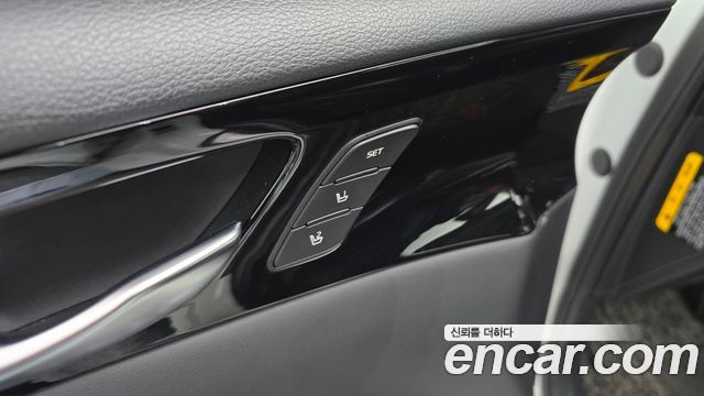 Kia K7 2019 — photo 36