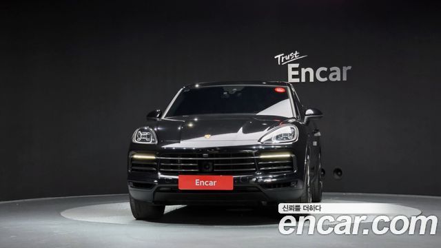 Porsche Cayenne 2023 — photo 3