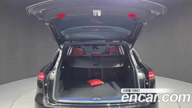 Porsche Cayenne 2023 — photo 20