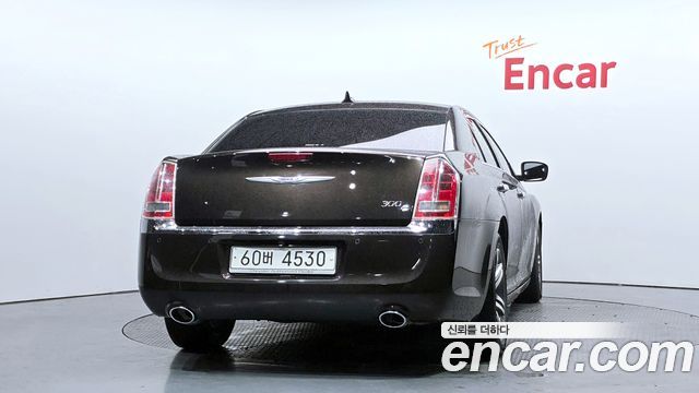 Chrysler 300C 2012 — photo 4