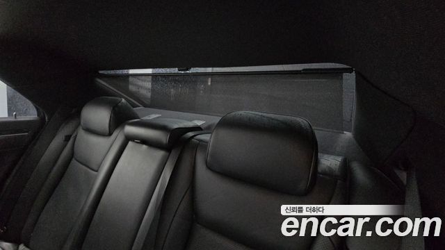 Chrysler 300C 2012 — photo 31