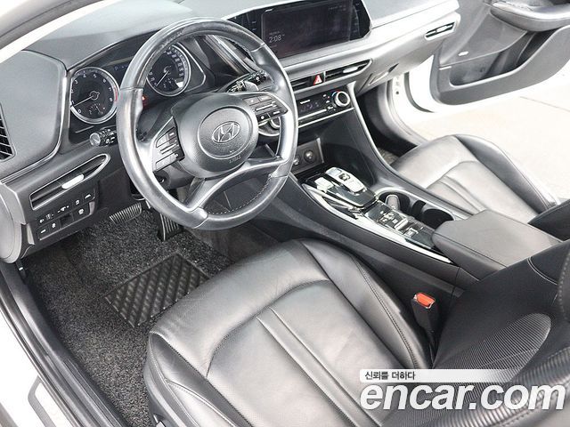 Hyundai Sonata 2020 — photo 16