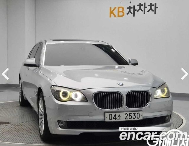 BMW 7-Series 2011 — photo 4