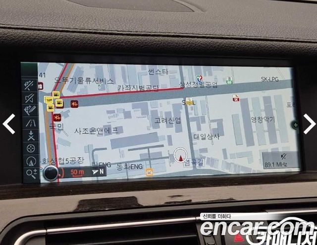 BMW 7-Series 2011 — photo 14