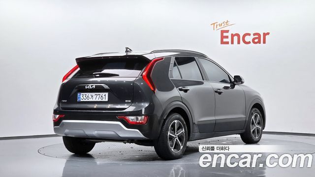 Kia Niro 2024 — photo 2