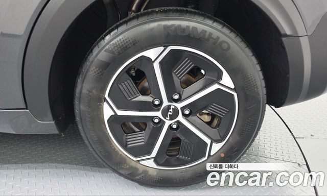 Kia Niro 2024 — photo 7