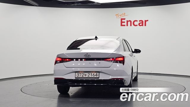 Hyundai AVANTE 2021 — photo 4