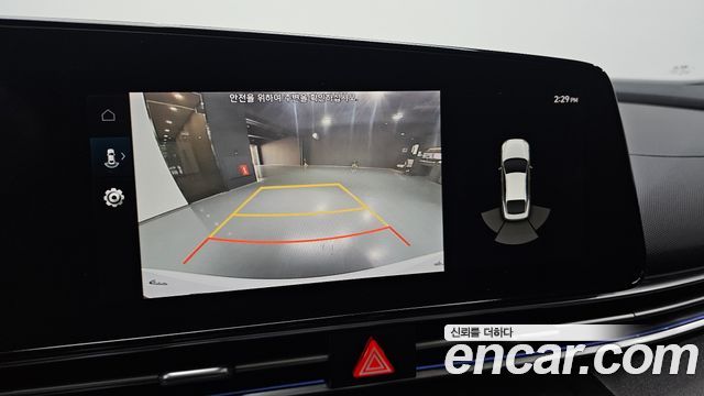 Hyundai AVANTE 2021 — photo 21