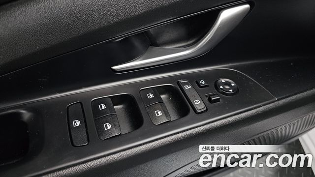 Hyundai AVANTE 2021 — photo 23