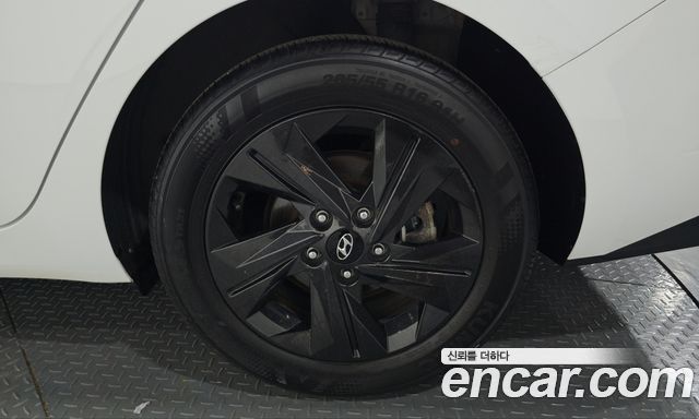 Hyundai AVANTE 2021 — photo 7