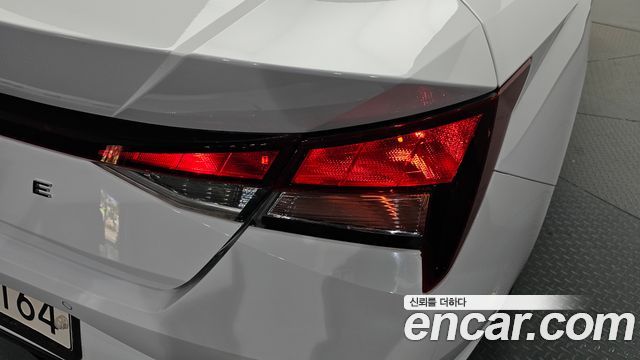 Hyundai AVANTE 2021 — photo 9