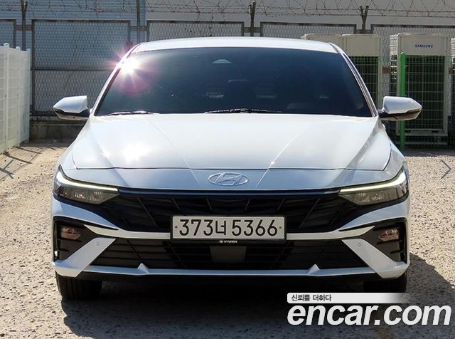 Hyundai AVANTE 2024 — photo 1