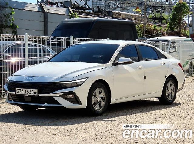 Hyundai AVANTE 2024 — photo 2