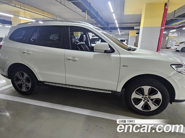 Hyundai Santafe 2010 — photo 3