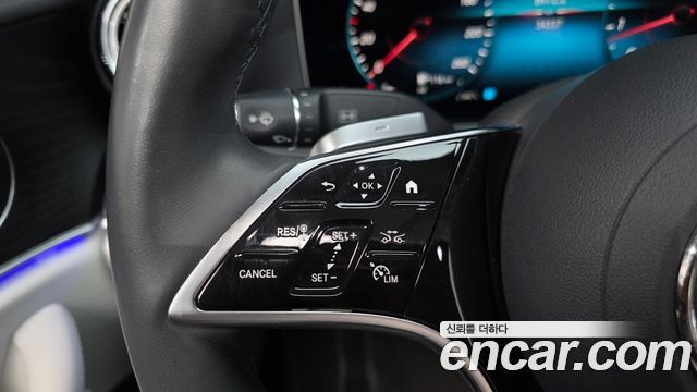 Mercedes-Benz E-Class 2023 — photo 24