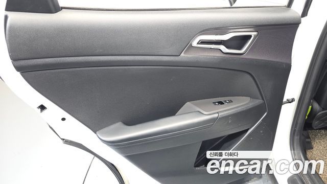 Kia Sportage 2022 — photo 15