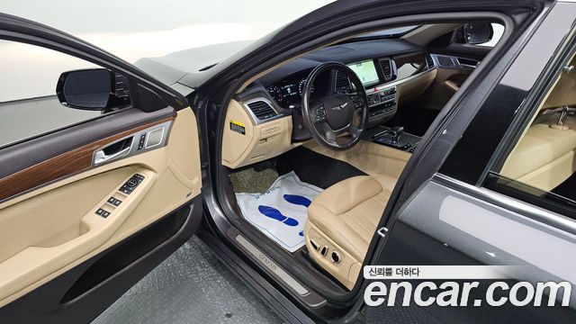 Genesis G80 2017 — photo 11