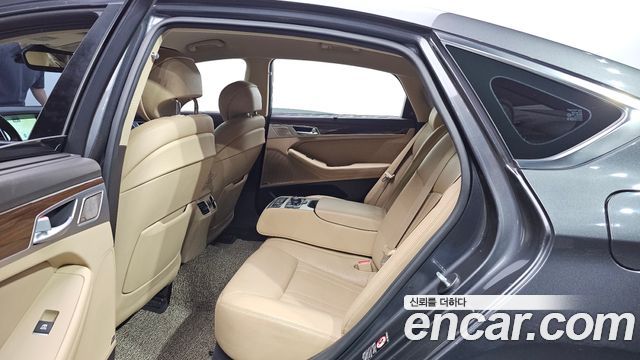 Genesis G80 2017 — photo 12