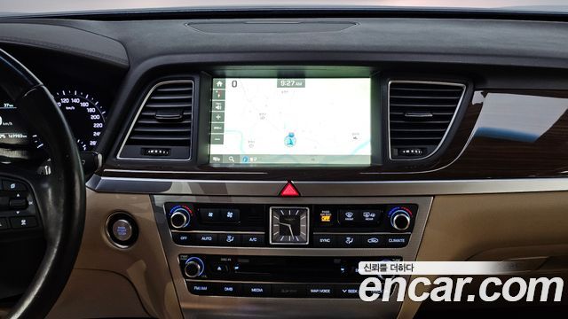 Genesis G80 2017 — photo 15