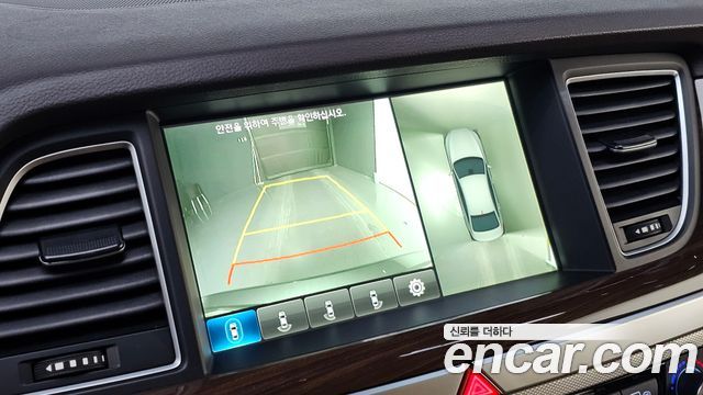 Genesis G80 2017 — photo 16