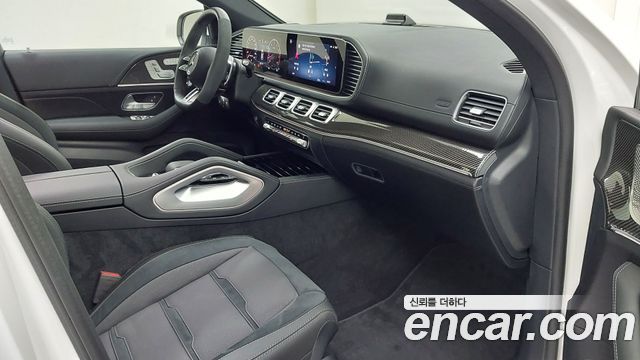 Mercedes-Benz GLE-Class 2025 — photo 14