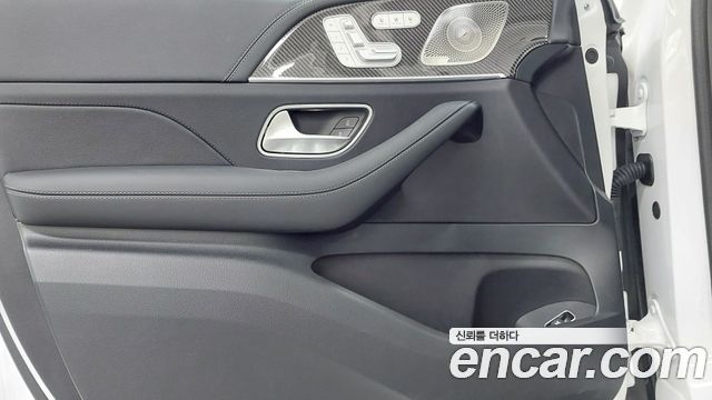 Mercedes-Benz GLE-Class 2025 — photo 15