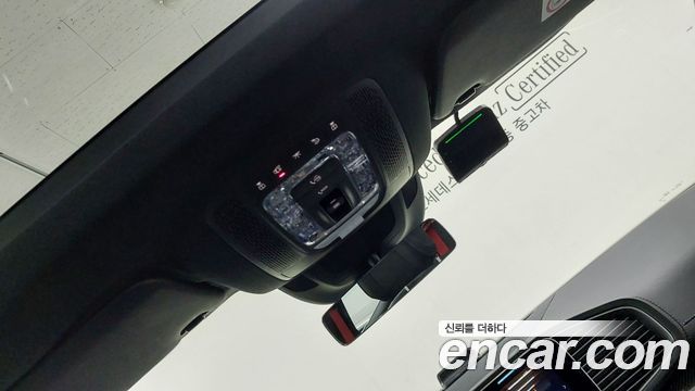 Mercedes-Benz GLE-Class 2025 — photo 17