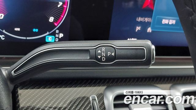 Mercedes-Benz GLE-Class 2025 — photo 19