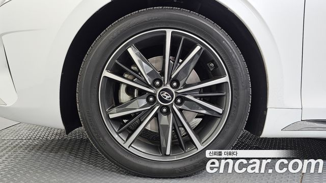 Hyundai Grandeur 2023 — photo 5