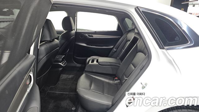 Hyundai Grandeur 2023 — photo 12