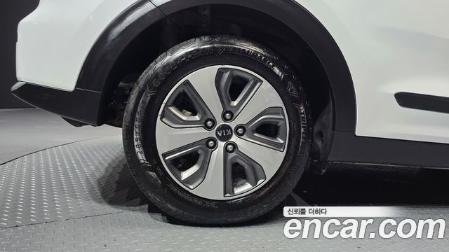 Kia Niro 2017 — photo 5