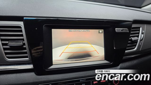 Kia Niro 2017 — photo 21